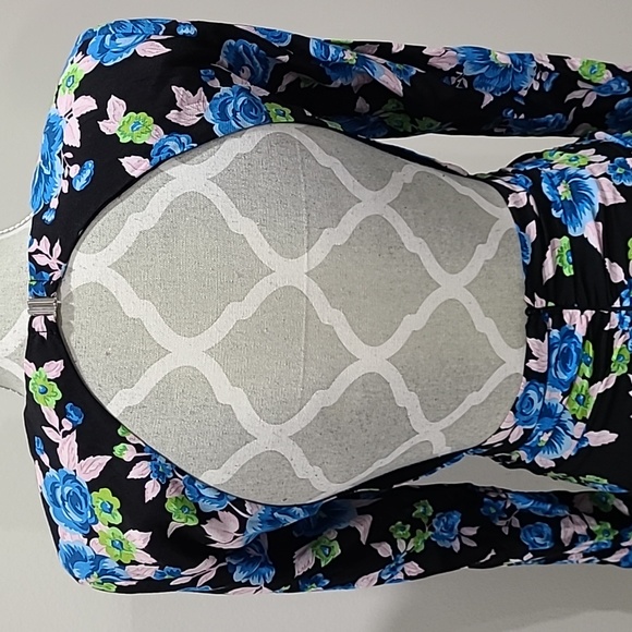 Zara Floweral Backless Dress - Picture 9 of 11